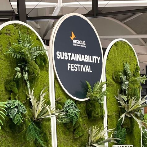 Visual Merchandising Artisans & Educators on Instagram: "Lush styling and staging for last weekend's @enactusecu Sustainability Festival @lakesidejoondalup 🌿 💚⁠ ⁠ A backdrop and stage area to share ideas, hold the speaker series and events for the festival. 🌿 💚⁠ ⁠ 🌿 Concept Design, Props & Styling by us⁠ 🌿 Stage @theoriginaleventcompany⁠ 🌿 Chairs @hiresociety⁠ 🌿 Print @centregraphics⁠ 🌿 Install Assist @cyclus⁠ ⁠ #designmerchants #designmerchantsperth #visualmerchandising #visualmerchandisingperth #lakesidejoondalup #enactusECU #retailactivation #perthretailactivation #perthcreatives #windowdisplay #prophireperth ⁠" Sustainable Stage Design, Sustainability Event Ideas, Sustainable Event Design, Stage Backdrop Ideas, Sustainable Event, Stage Backdrop Design, Event Entrance, Props Concept, Christmas Windows