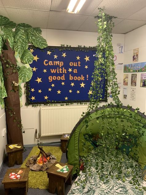 Primary Classroom Reading Corner, Reading Area Ideas For Classroom, Camp Out With A Good Book Reading Corner, Reading Corner Classroom Ks1, Book Corner Display Eyfs, Primary School Reading Corner, Ks1 Book Corner Ideas, Ks1 Reading Area, Year 3 Reading Corner