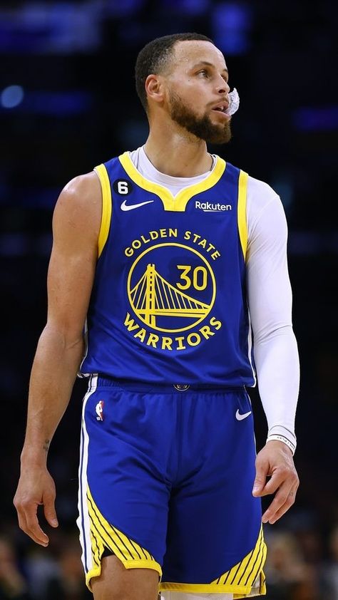 Stephen Curry | Warriors | NBA | Basketball | Wallpapers | By @livlivliv_lui Steven Curry Basketball, Nba Basketball Wallpapers, Basketball Editorial, Steph Curry Wallpapers, Steph Curry Jersey, Boys Fashion Dress, Stephen Curry Jersey, Stephen Curry Wallpaper, Basketball Wallpapers