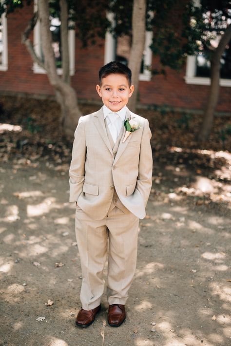 Champagne Ring Bearer Outfit, Beige Ring Bearer Outfit, Champagne Tux, Boys Tuxedo Wedding, Tan Suit Wedding, Ring Bearer Attire, Male Suits, Ring Bearer Suit, Groom Squad