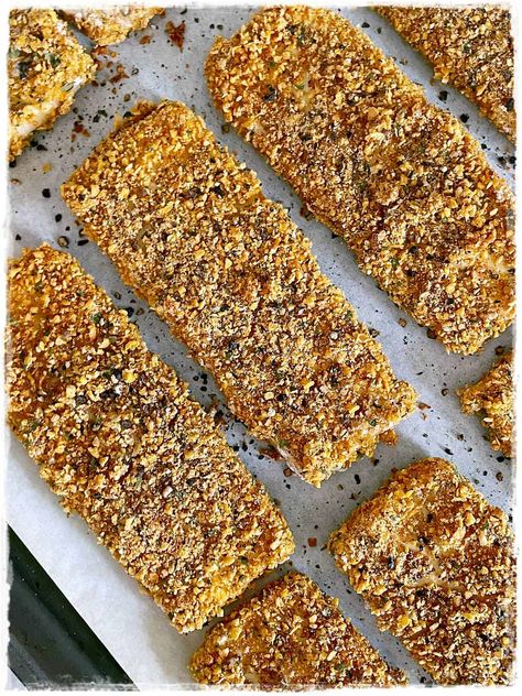 Crispy Crusted Baked Tofu Vegan Recipe Quinoa Crusted Tofu, Crumbed Tofu, Tofu Crispy, Crusted Tofu, Crispy Baked Tofu, Tofu Vegan, Protein Packed Snacks, Seasoning And Spice, Vegan Tofu