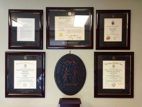 Degree Frame Ideas, Diploma Wall Decor, Diploma Frame Ideas, Diploma Wall, Diploma Display, Director Office, Degree Frame, Degree Display, Degree Wall