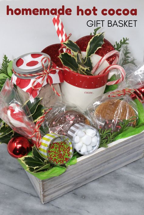 Christmas Potpourri Gift, Cocoa Gift Basket, Christmas Food Gift Baskets, Hot Chocolate Xmas, Hot Chocolate Gift Basket, Xmas Gift Baskets, Fun Homemade Gifts, Bunco Ideas, Gift In A Jar