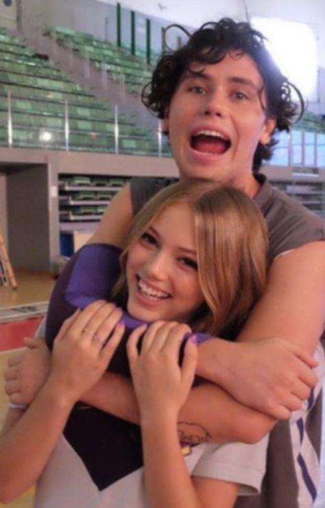 Finn Roberts, Alex Brooke, The Greenhouse Academy, Green House Academy, Greenhouse Academy, Grace Van Dien, Netflix Home, Matt Jones, Liv And Maddie