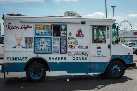 Mister Softee, Business Hub, Soft Serve Ice Cream, Vintage Candy, Ice Cream Truck, Soft Serve, Old Things, Ice Cream, Small Business