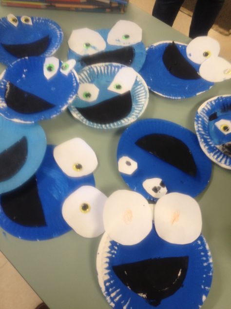 Paper plate cookie monsters Monster Paper Plate Craft, Paper Plate Craft, Paper Plate Crafts, Plate Crafts, Preschool Art, Paper Plate, Cookie Monster, Monster Cookies, Paper Plates