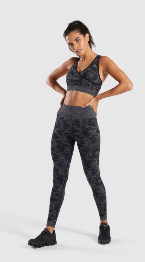 Gymshark Camo Leggings & Sports Bra Set - Size S Cruise Ship Outfits, Gymshark Outfit, Gymshark Camo, Bra Measurements, Sports Bra Set, Gym Shark, Medium Support Sports Bra, Womens Camo, Gym Fits