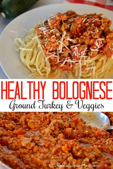 Traditional Italian bolognese meat sauce gets lightened up with this delicious ground Turkey Vegetable Spaghetti recipe. Healthy and easy, this is a great recipe for weeknight dinner and is ready in 30 minutes. #turkeymeatsauce #turkeybolognese Healthy Bolognese, Ground Turkey Spaghetti, Italian Bolognese, Turkey Spaghetti, Ground Turkey Pasta, Ground Turkey Recipes Easy, Turkey Bolognese, Healthy Spaghetti, Vegetable Spaghetti