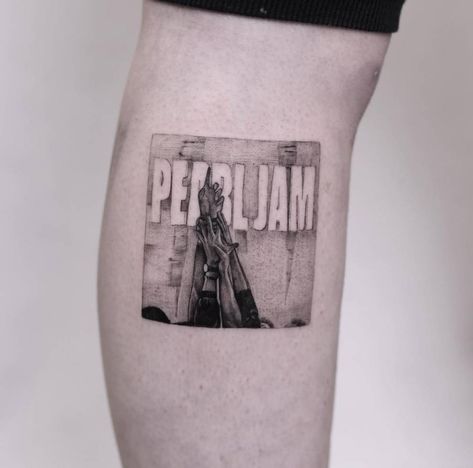 Pearl Jam Tattoo, Jam Tattoo, Pearl Jam Black, Pearl Jam Ten, Daughter Tattoo, Grunge Tattoo, Elements Tattoo, Creepy Tattoos, Painting Tattoo