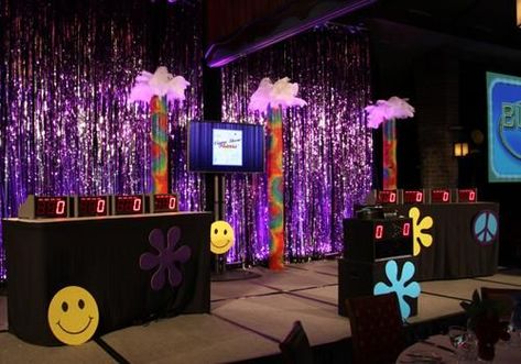 Game Show Set, Kids Ministry Rooms, Game Night Decorations, Stand Up Show, Game Shows, Mom Party, Company Party, Team Building Events, Office Christmas Decorations