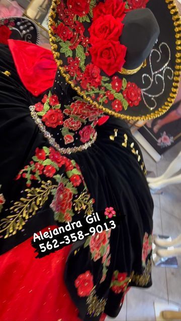 @alejandra_gil_designer_ on Instagram: "!!! Trabajamos por citas para un mejor servicio!!! Seguimos trabajando en sus pedidos muchas gracias por sus compras 🛍 este diseño yeba por nombre Mayra está ocasión se trabajo en terciopelo y el color negro y rojo les recuerdo todos nuestros diseños son echos en tienda atu gusto tu desides como te reslizaremos tu diseño nuestra locación Los Ángeles en la ciudad de South Gate California contamos con envíos a todo Estados Unidos (562)-358-9013 (310)-345-91 Quinceanera Dresses With Sombrero, Charro Dresses Quinceanera, White Charro Quinceanera Dresses, Red And Black Quinceanera, Quince Charro Dresses, Charo Quinceanera Dresses, Mariachi Quinceanera Dress, South Gate California, Red Quinceanera Ideas