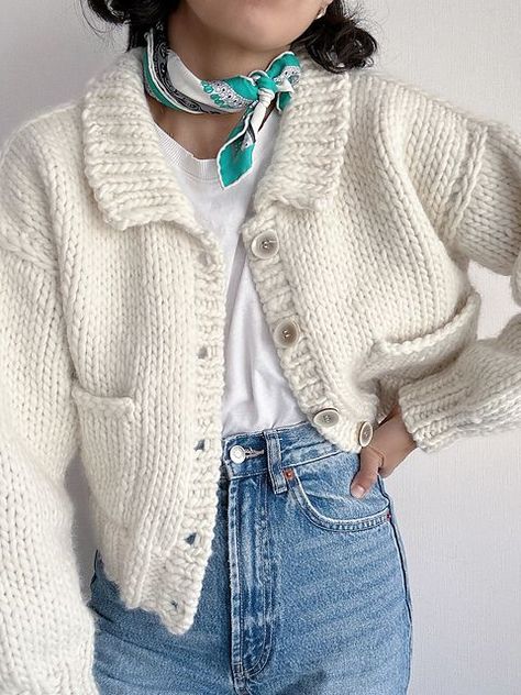 Lyon Cardigan Knitting Pattern by Mochiknits Aspirational Aesthetic, Holiday Knitting Patterns, Cardigan Knitting Patterns, Bulky Yarn Patterns, Winter Knitting Patterns, Fall Knitting Patterns, Intermediate Knitting Patterns, Summer Knitting Patterns, Handmade Cardigan