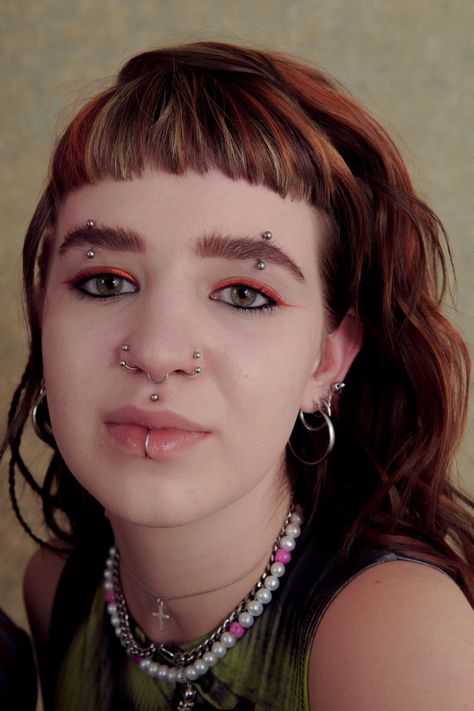 Unusual Face Piercings, Double Vertical Eyebrow Piercing, Symmetrical Facial Piercings, Dainty Facial Piercings, Unique Face Piercings, Paired Eyebrow Piercing, Stacked Nose Piercing, Facial Piercings For Women, Middle Eyebrow Piercing