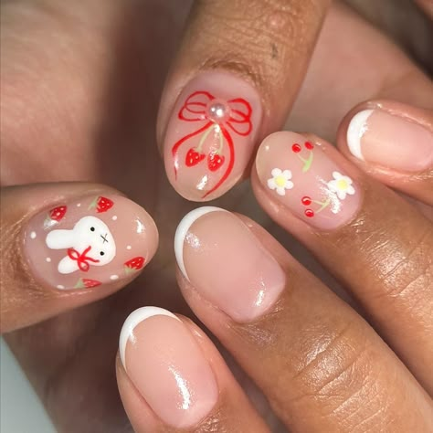 Nails With Bunnies, Miffy Nail Design, Miffy Nails Short, Coquette Short Nails, Miffy Nail Art, Nail With Charms, Sonny Angel Nails, Kawaii Short Nails, Short Kawaii Nails