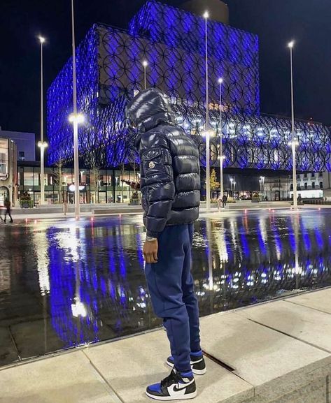 Moncler Uk Drip, Drill Pfp, Bubble Jacket Men, Uk Drip, Bubble Jacket, Drippy Outfit, Colourful Wallpaper Iphone, Rapper Outfits, Gangsta Style