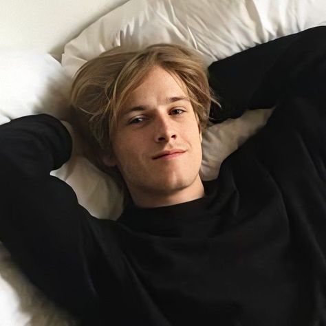 Louis Hofmann, Le Male, Blonde Boys, Dream Boy, Most Beautiful Man, Book Characters, Male Beauty, New Yorker, Actors & Actresses