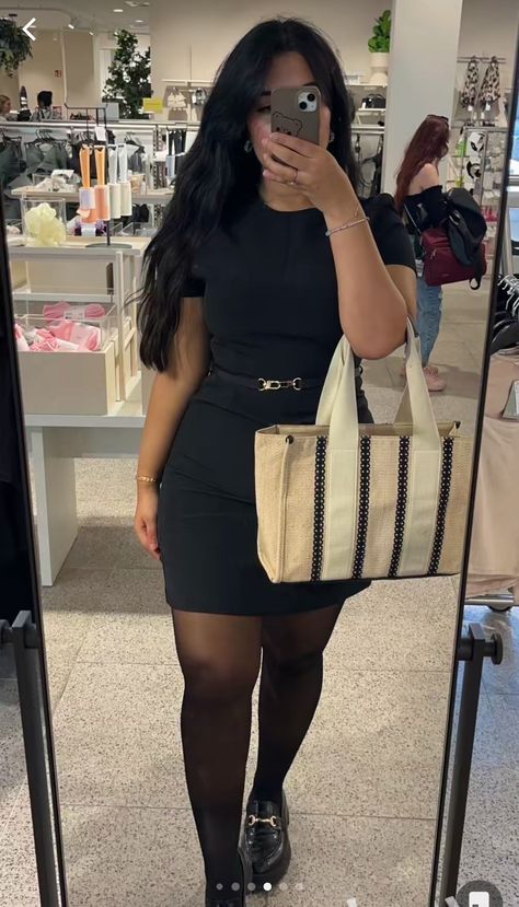 First Date Outfit Black Women, Breakfast Outfit Ideas Casual, Corporate Girlie Outfits, Business Dress Outfits, Feminine Style Black Women, Black Church Outfit, Mid Size Work Outfit, Women Church Outfits, Business Casual Dresses For Women