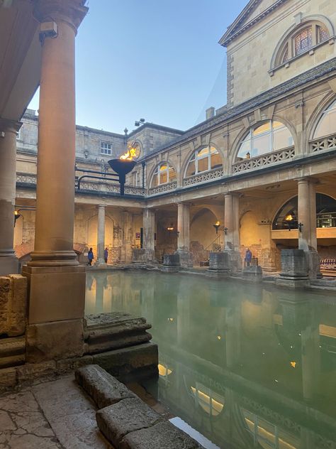 City Breaks Uk, Catherine Morland, Things To Do In Bath, England Itinerary, England Aesthetic, Places In England, London Dreams, Weekend Break, Bath Uk