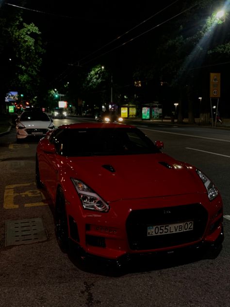 Red Gtr R35, Pfp Pictures, Nissan Gtr Wallpapers, Nissan Gt R R35, Gtr Skyline, Nissan R35, R35 Gtr, Nissan Gtr R35, Gtr R35