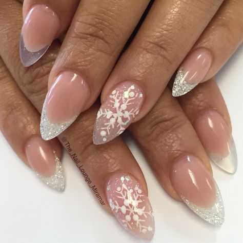 Christmas snowflakes stiletto nail art design Christmas Nails Stiletto, Christmas Snowflakes Nails, Snowflake Nail Art, Stiletto Nail Art, Nails Stiletto, Winter Nails Acrylic, Stiletto Nails Designs, Christmas Nail Art Designs, Snowflake Nails