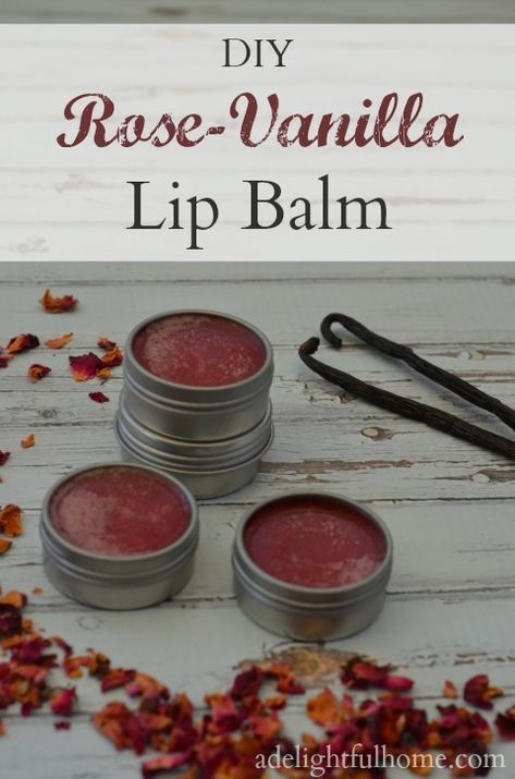 DIY Rose-Vanilla Lip Balm - No Fuss Natural Make Up Diy, Săpunuri Handmade, Rose Lip Balm, Vanilla Lip Balm, Lip Balm Recipes, Diy Rose, Homemade Lip Balm, Diy Kosmetik, Diy Lip Balm