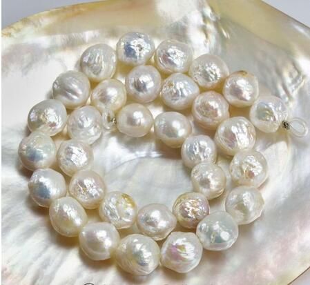 Pearl Love, Water Beads, White Freshwater Pearl, Pearl Strands, Tahiti, Fresh Water, Freshwater Pearls, Jewelry Accessories, Pearl Earrings