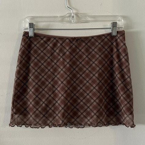 brown plaid mesh mini skirt from h&m. has bow... - Depop Brown Mini Skirt Outfit, Mesh Mini Skirt, Mini Skirt Outfit, Brown Mini Skirt, Plaid Brown, Miniskirt Outfits, 2000s Fashion Outfits, 2024 Christmas, Brown Skirts