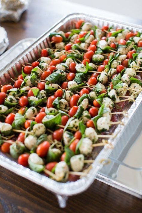 How I Calculated the Amount of Food Needed to Feed 200 People at a DIY Wedding Reception Wedding Reception Food Appetizers, Diy Wedding Food, Food Bars, Wedding Appetizers, Diy Wedding Reception, Reception Food, Wedding Reception Food, Wedding Buffet, Catering Food