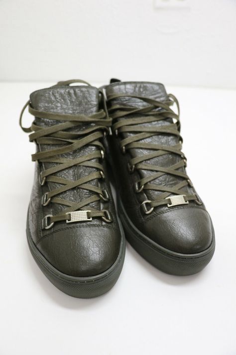 Balenciaga Arena High Top Sneakers Vert Tarmac/Tarmac Green Size US 9, EUR 42 New in Original Box Balenciaga Arena, High Tops, Balenciaga, High Top Sneakers, Fashion Shoes, Outfit Inspirations, Sneakers, How To Wear, Clothes