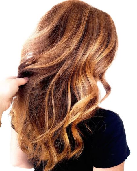 Strawberry Hair Color, Natural Strawberry Blonde Hair, Hair Color With Highlights, Dark Strawberry Blonde Hair, Reddish Blonde Hair, Strawberry Blonde Ombre, Blonde Bayalage, Color With Highlights, Dark Strawberry Blonde