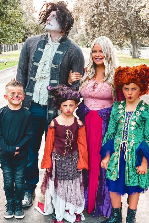 Family Disney Halloween Costumes, Family Of 5 Halloween Costumes, Sanderson Sisters Costumes Diy, Halloween Costumes For 5, Sanderson Sisters Costumes, Hocus Pocus Halloween Costumes, Disney Family Costumes, Mummy Halloween Costume, Hocus Pocus Costume