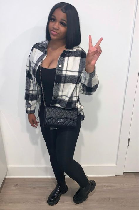 Black White Flannel Outfit, Black And White Plaid Jacket Outfit, Plaid Shirt Outfit Black Women, Flannel Outfit Black Women, Jumpsuit With Flannel, Black And White Plaid Shirt Outfit, Flannel Outfits Black Women, Black Plaid Shirt Outfit, Black And White Flannel Outfit