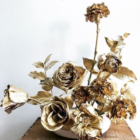 @textureflorals Gold And Silver Flower Arrangements, Science Moodboard, Gold Flower Arrangements, Gold Floral Arrangements, Nye 2025, Golden Table, Drinks Reception, Foliage Arrangements, Black And White Wedding Theme