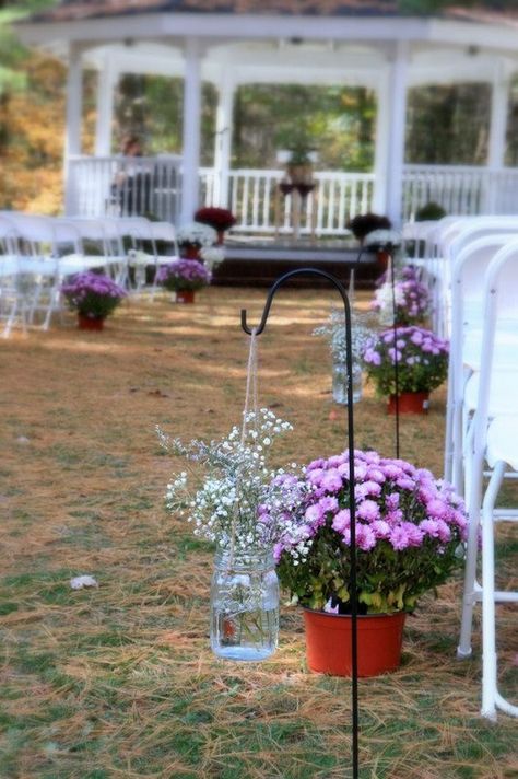 Aisle flowers. Outdoor wedding. Babies breath, mums. Fall Landscaping Front Yard, Wedding Aisle Decorations Outdoor, Outside Wedding Ceremonies, Church Aisle Decorations, Mum Wedding, Wedding Aisle Outdoor, Fall Landscaping, Church Aisle, Fall Wedding Arches