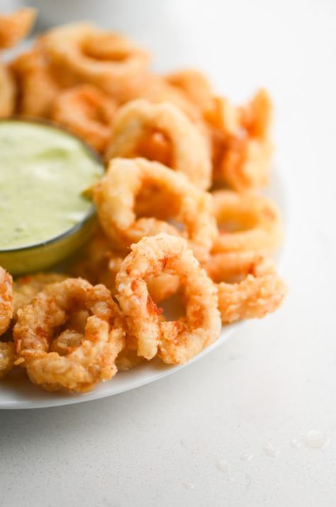 Crispy Fried Calamari is a classic! Made with tender calamari dredged in seasoned flour and fried until golden. Serve with Pesto Aioli sauce. Calamari Dipping Sauce, Calamari Sauce, Calamari Rings, Pesto Aioli, Bloomin Onion, Aioli Sauce, Fried Calamari, Basil Sauce, Lemon Basil