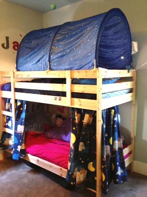 Bunk bed curtains on wire curtain hangers Bunk Bed Hideout, Canopy For Bunk Bed, Bunk Bed Fort, Bunk Bed Curtains, Bunk Bed Tent, Bed Fort, Bed Tents, Bunk Bed Canopy, Custom Bunk Beds