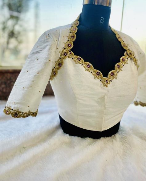 Close Neck Blouse, Jewel Neck Blouse, Silk Saree Blouse Designs Patterns, Blouse Design Images, Silk Saree Blouse Designs, Hand Work Blouse, Maggam Work Blouses, Maggam Work Blouse Designs, Beaded Necklace Designs