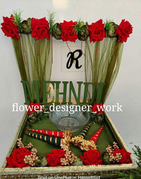 Mehendi Platter Decor Ideas, Mahendi Thali Decoration Ideas, Mehendi Thaal Decoration, Mehendi Tray Decoration Ideas, Mehndi Thali Decoration Ideas At Home, Mehndi Trays Plates Ideas, Mehendi Plate Decoration, Mehandi Platter Ideas, Mehendi Platter Decoration