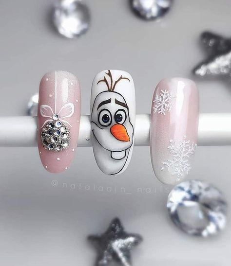 Olaf Nails, Frozen Nails, Nail Art Noel, Christmas Nail Art Ideas, Xmas Nail Art, January Nails, Holiday Nail Designs, Christmas Gel Nails, Christmas Nails Acrylic