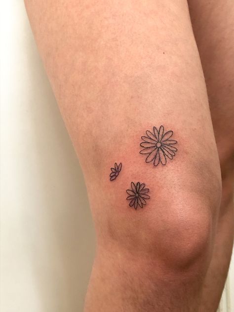 Cartoon Flowers Tattoo, Oxeye Daisy Tattoo, Retro Daisy Tattoo, Bunch Of Daisies Tattoo, 3 Daisies Tattoo, Big Daisy Tattoo, Daisy Knee Tattoo, Daisy Hand Tattoo, Daisy Dog Tattoo