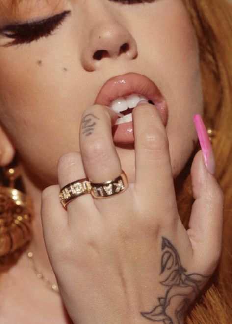 Mother Kali, Kali Uchis, Classy Tattoos, Another Love, Female Singers, Fan Page, Visual Artist, Class Ring, Fan