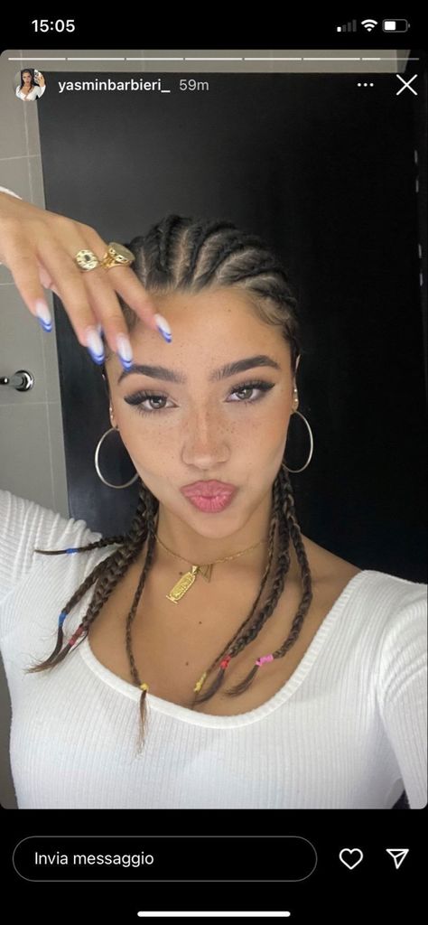 Braided Hairstyles Korean, Hairstyles Beads, Dutch Braid Crown, Selfie Pose Ideas, Braid Crown, Medium Hair Braids, Fishtail Braids, Prettiest Celebrities, Selfie Pose