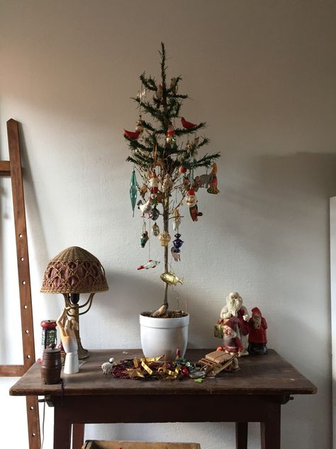 Russian Christmas Tree, Crismas Tree, Frozen Dolls, Russian Christmas, Doll Scenes, Real Tree, All Things Christmas, Christmas And New Year, Christmas Trees