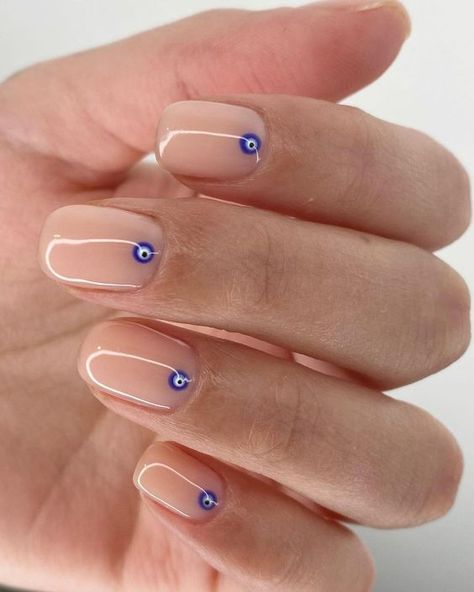 45+ Sleek Evil Eye Nails That Will Reverse Your Karma Evil Eye Nails, Minimal Nails Art, Eye Nail Art, Simple Gel Nails, Minimal Nails, Her Nails, Fire Nails, Funky Nails, Chic Nails