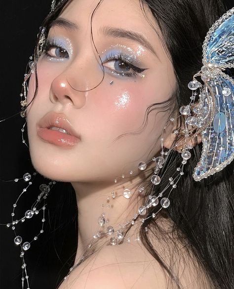 Cool Makeup Looks, Ethereal Makeup, Unique Makeup, Fairy Makeup, Mermaid Makeup, Asian Eye Makeup, Creative Makeup Looks, Eye Makeup Art, Fantasy Makeup