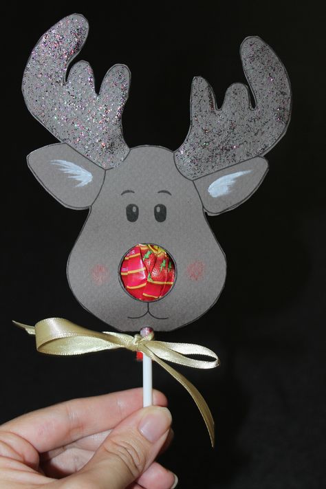 FREE PDF template Reindeer Lollipop (2)                                                                                                                                                                                 More Reindeer Lollipop, Lollipop Craft, Snail Craft, Halloween Foods, Thanksgiving Activity, Halloween Pink, Turkey Craft, Animal Shoes, Toddler Activity