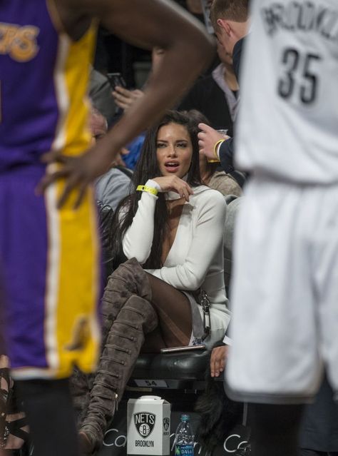 Nba Wife Aesthetic, Basketball Wife Aesthetic, Adriana Lima Young, Lakers Game, Basketball Wives, Model Aesthetic, Brooklyn Nets, Womens Basketball, Adriana Lima