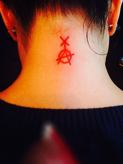 Non gender conformist, Non binary symbol with the capital A for Anarchy tattoo; soooo awesome. Anarchy Tattoo Ideas, Non Binary Tattoo, Binary Tattoo, Anarchist Tattoo, Tattoo Ideas Aesthetic, Anarchy Tattoo, Barbed Wire Tattoos, Stick Tattoo, Non Gender