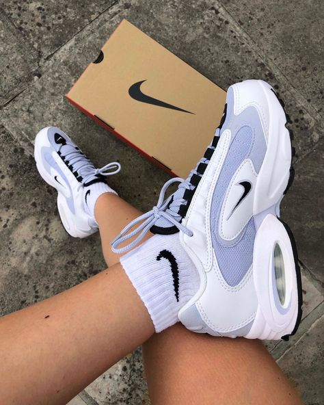 Nike Air Max Triax, Trendy Shoes Sneakers, Pretty Shoes Sneakers, Nike Air Shoes, Nike Sneaker, Cute Nike Shoes, Nike Trainers, Cute Sneakers, Fresh Shoes