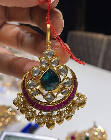 Kundan Maang Tikka Bridal Gold, Papita Billa Designs Gold, Manga Tikka, Papidi Billa Gold Designs, Papidi Billa, Tikka Jewelry, Rajputi Jewellery, Kundan Jewellery Bridal, Neck Pieces Jewelry